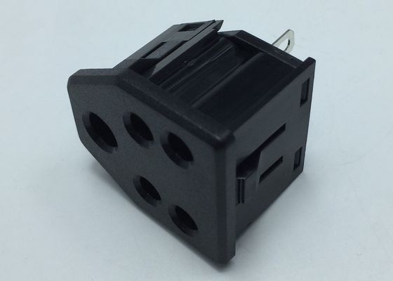 Universal Grounded India Type D Travel Power Plug Adapter Electrical Sockets 6A 240V AC 3 Pin Triangular Outlet 50 Hz