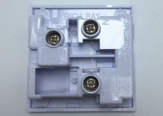 BSI Approved RB-02 British Socket Female Outlet 3 Pole 13A 250V UK Wall Panel Power Electrical Plugs And Sockets BS 1363